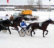 &bdquo;Sartai 2011&ldquo; žirgų lenktynių akimirka