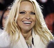 Tribūnose buvo ir Pamela Anderson
