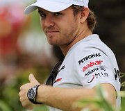Malaizijos GP: trasoje konkurentai, už trasos &ndash; draugai