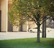 Lietuvos Respublikos Seimo pagrindiniai vartai prasiveria...