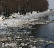 Vaizdas i&scaron; amfibijos: ledai komplikuoja judėjimą net ir kari&scaron;kai technikai.