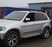 Klaipėdoje muitininkai aptiko vogtą automobilį &bdquo;BMW X5&ldquo;.