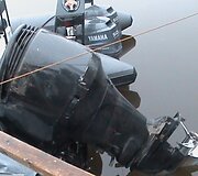 Prie sienos su Rusija, Kur&scaron;ių mariose prie Rusnės salos, pasieniečiai naktį vaikėsi kateriu nuo jų sprukusius du &scaron;iluti&scaron;kius. 