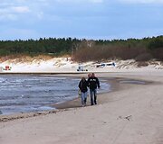 Pajūryje &ndash; vos keli poilsiautojai. 
