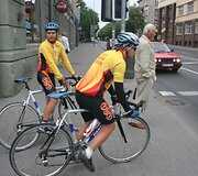 21-erių Remigijus ir 22-ejų Marius aplink Lietuvą ketina apvažiuoti per tris paras.