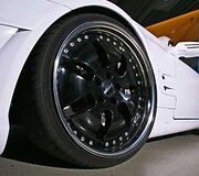 &bdquo;Inden-Design White Angel SL 65 AMG&ldquo; turės 680 AJ galią