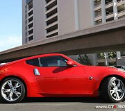 &bdquo;Nissan 370Z&ldquo; pastebėtas Los Andželo gatvėse