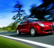 &bdquo;Alfa Romeo Mi.To&ldquo; - gražuolis &bdquo;Mini&ldquo; varžovas