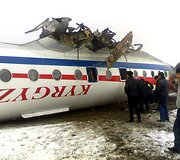 Apvirtęs Tu-134 keleivinis lėktuvas