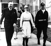 Didžiosios Britanijos karalienė Elizabeth II anglies kasykloje (1958 m.)