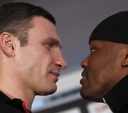 Vitalijus Kličko ir Dereckas Chisora 