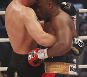 Vitalijus Klyčko ir Dereckas Chisora