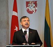 Turkijos gynybos ministras Ismetas Yilmazu