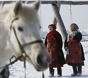 Granja Baisarova (62) ir Olga Tuktariova (43)