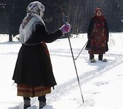 Slidinėjančios &bdquo;Buranovskije babu&scaron;ki&ldquo; ansamblio narės