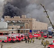 Gaisrininkai įvykio vietoje