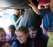 Studentai autobuse