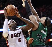 LeBronas Jamesas ir Paulas Pierce'as