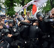 Ukrainos policija susirėmė su demonstrantais