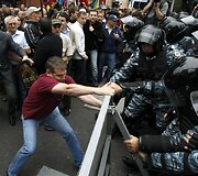 Ukrainos policija susirėmė su demonstrantais