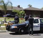 Policija prie  Rodney Kingo namų