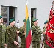 Karių i&scaron;lydėtuvės