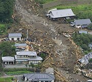 Purvo nuo&scaron;liaužos padariniai Japonijoje