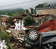 Purvo nuo&scaron;liaužos padariniai Japonijoje