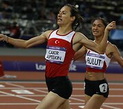 Asli Cakir Alptekin i&scaron; Turkijos laimėjo aukso medalį 1500 m bėgimo rungtyje