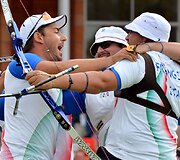 Italai Mauro Nespolithe, Marco Galiazzo ir Michele Frangilli laimėjo aukso medalius komandinėje &scaron;audymo i&scaron; lanko rungtyje