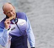 Norvegas Eirikas Veras Larsenas i&scaron;kovojo aukso medalį 1000 m plaukimo vienviete baidare 
