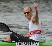 Norvegas Eirikas Veras Larsenas i&scaron;kovojo aukso medalį 1000 m plaukimo vienviete baidare