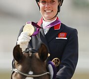 Raitelė Charlotte Dujardin i&scaron; Didžiosios Britanijos