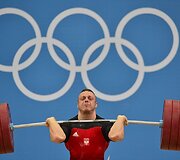 Sunkumų kilnotojas Adrianas Edwardas Zielinski i&scaron; Lenkijos