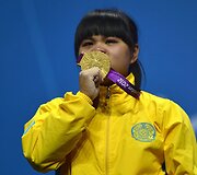 Sunkumų kilnotoja Zulfiya Chinshanlo i&scaron; Kazakstano