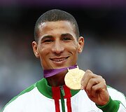 Taoufik Makhloufi i&scaron; Algerijos i&scaron;kovojo aukso medalį 1500 m bėgime