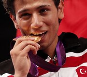 Tekvonodo kovotojas Servetas Tazegulas i&scaron; Turkijos laimėjo aukso medalį iki 68 kg kategorijoje 