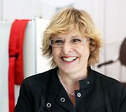 Lovų akcijos prie Vyriausybės iniciatorė &ndash; Rūta Vanagaitė