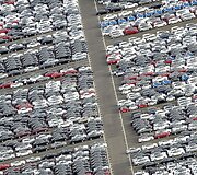 Eksportui paruo&scaron;ti nauji automobiliai