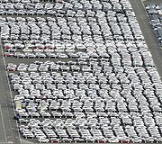 Eksportui paruo&scaron;ti nauji automobiliai