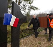 Perlaidojami Prancūzijos karių palaikai