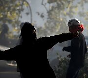 Demonstrantai Italijoje susirėmė su policija