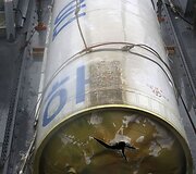 &Scaron;iaurės Korėjos &bdquo;Unha-3&ldquo; raketos dalis