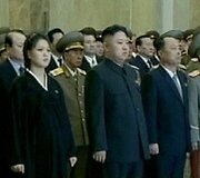 Kim Jong-Unas su žmona Ri Sol-Ju
