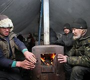 Vyrai &scaron;ildosi rankas