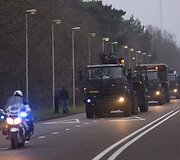 Raketas &bdquo;Patriot&ldquo; vežanti automobilių kolona