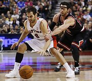 Jose Calderonas ir Kirkas Hinrichas