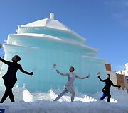 Sniego festivalis Japonijoje
