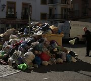 &Scaron;iuk&scaron;lių krūvos Sevilijos mieste