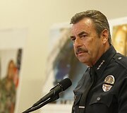 Los Andželo policijos vir&scaron;ininkas Charlie Beckas